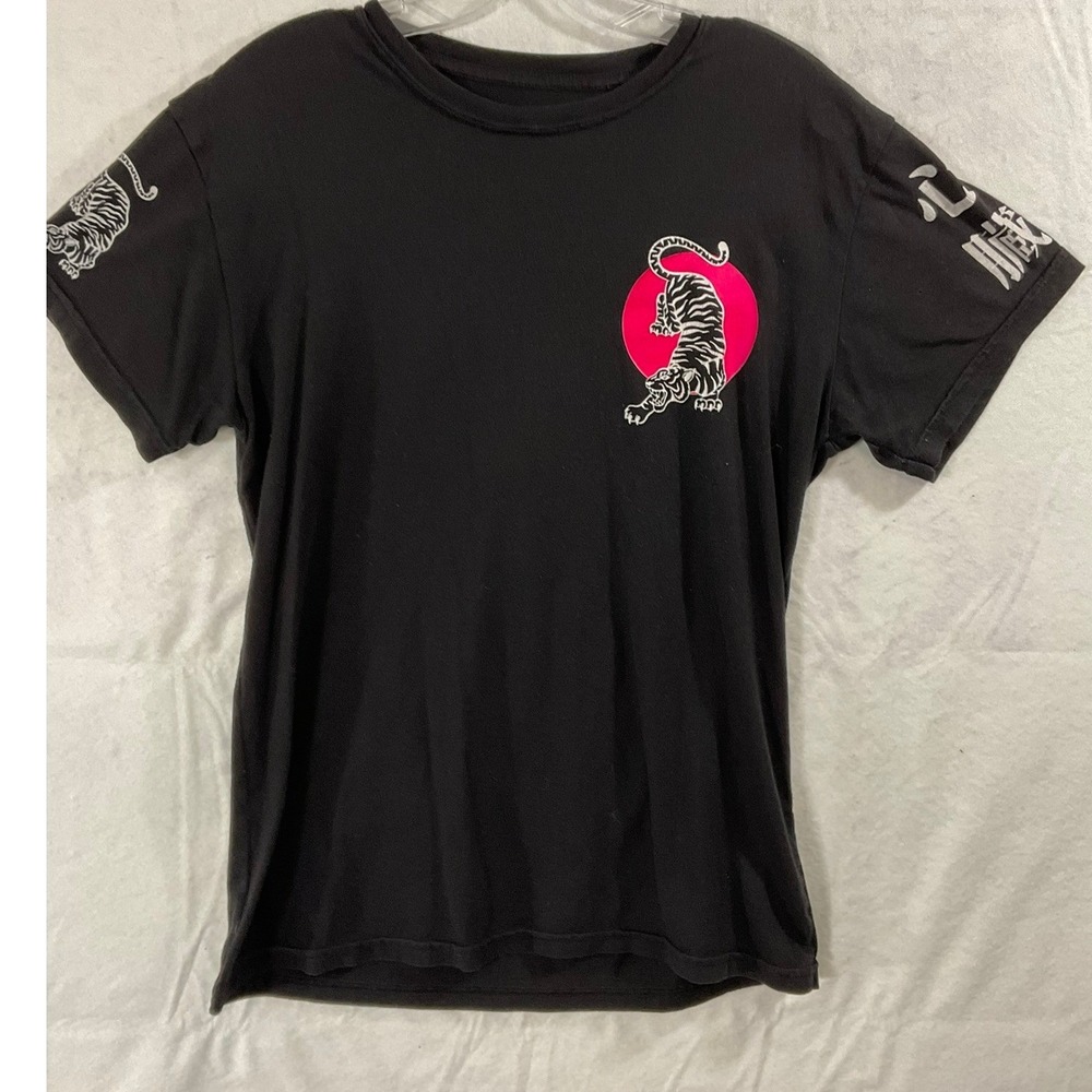 Fresh Laundry Tiger Graphic T-Shirt Mens Medium Black Pink Kanji Streetwear Tee
